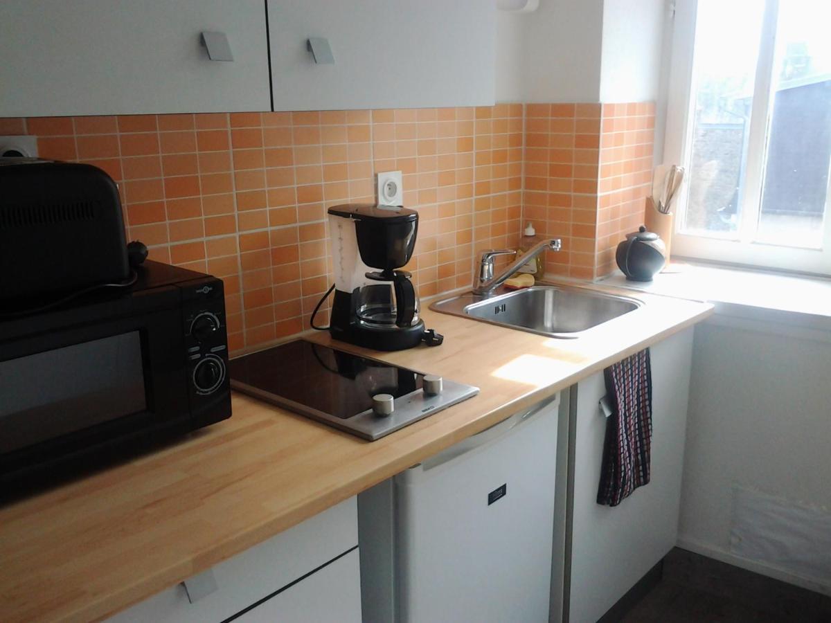Appartement Rue Georges V - Port De La Houle Cancale Exterior photo