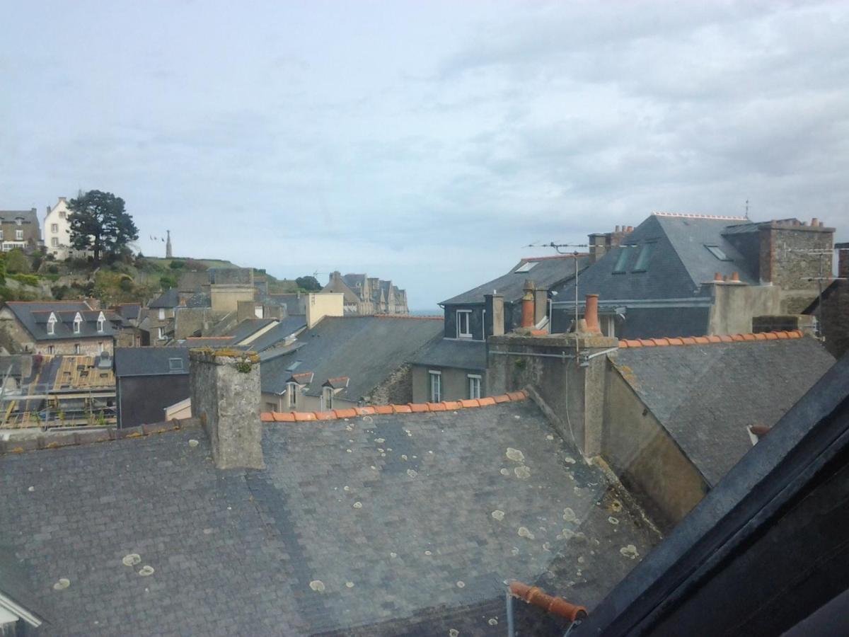 Appartement Rue Georges V - Port De La Houle Cancale Exterior photo